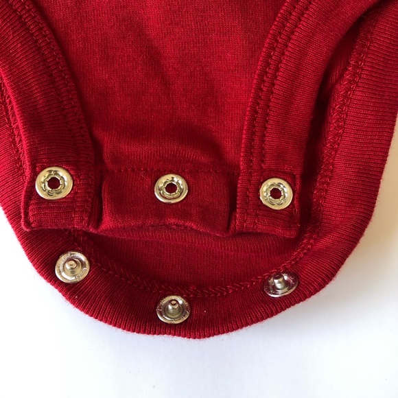 Preemie Baby One-Piece Set Red and White Onesies - Picture 7 of 12